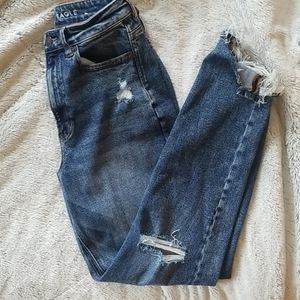 American Eagle mom jeans 4 long